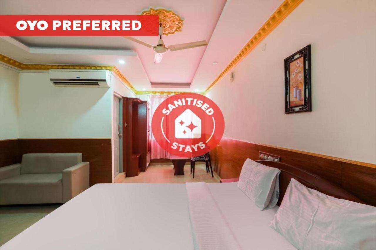Capital O 84002 Hotel Top In Town President Kushālnagar Esterno foto